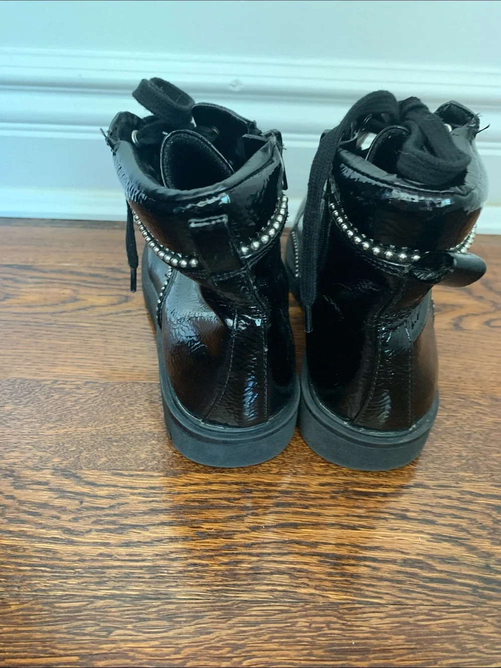 Sugar patent leather